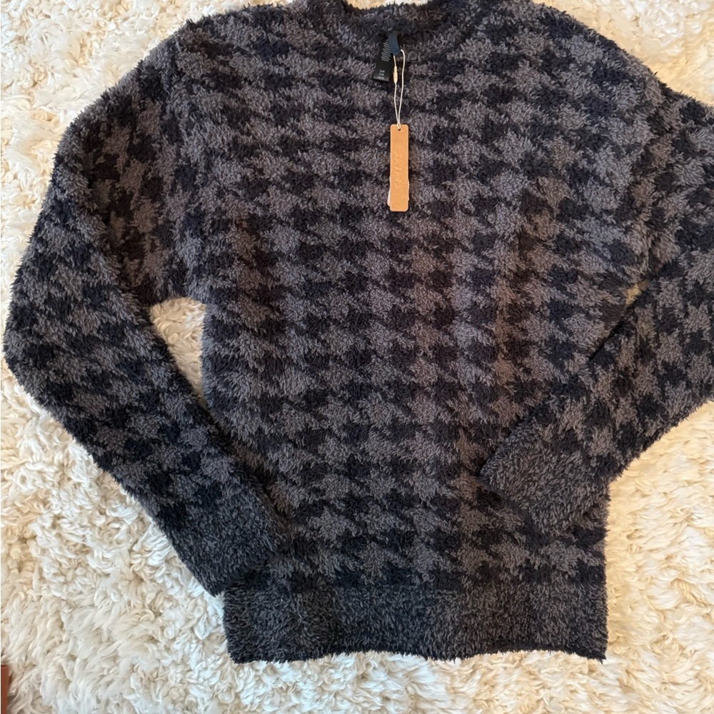 NWT Skims Unisex Pullover- Onyx Houndstooth- S/M
$70